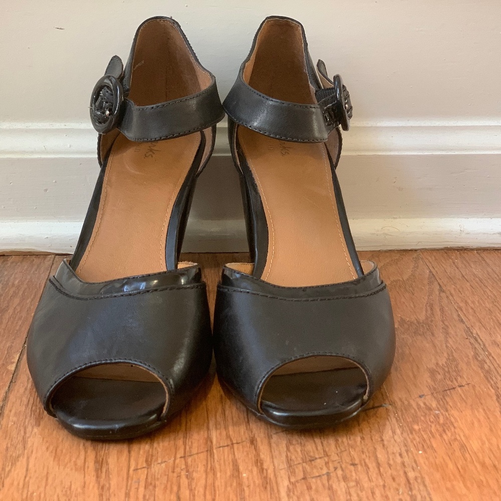 Clarks Sandal Dress Shoes